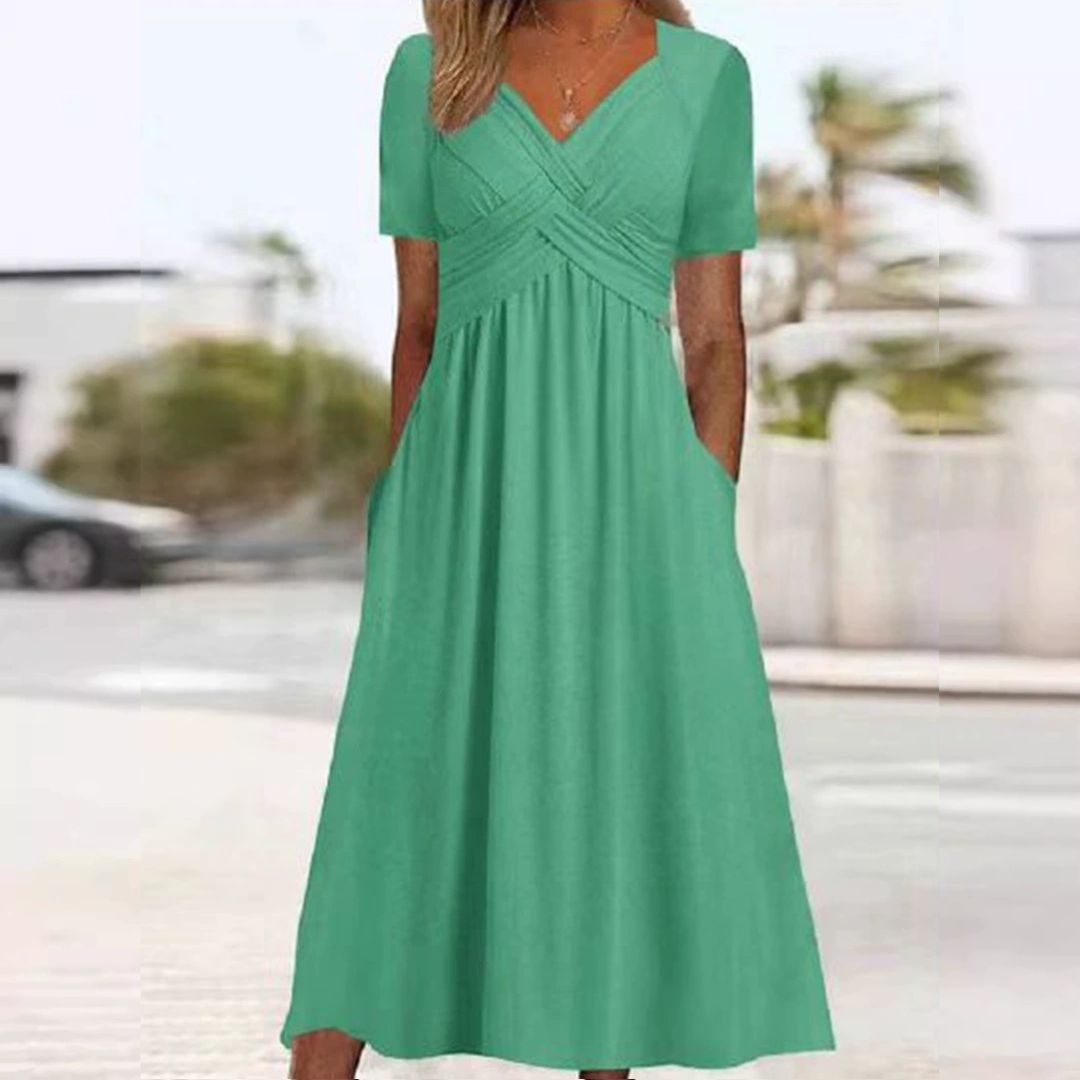 Sophia - Elegant and Flattering Dress