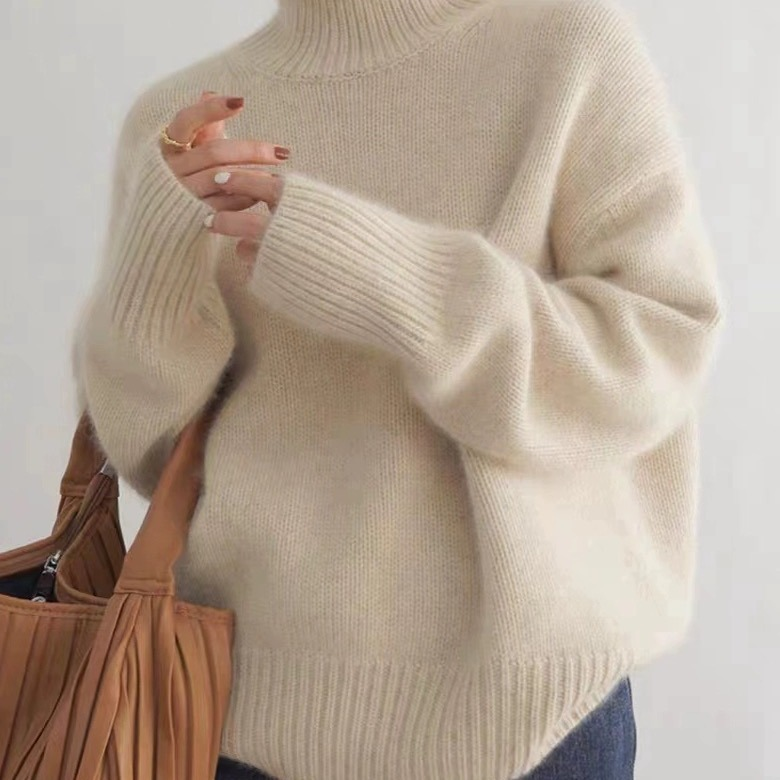 Ever London | Comfortable and soft turtleneck sweater